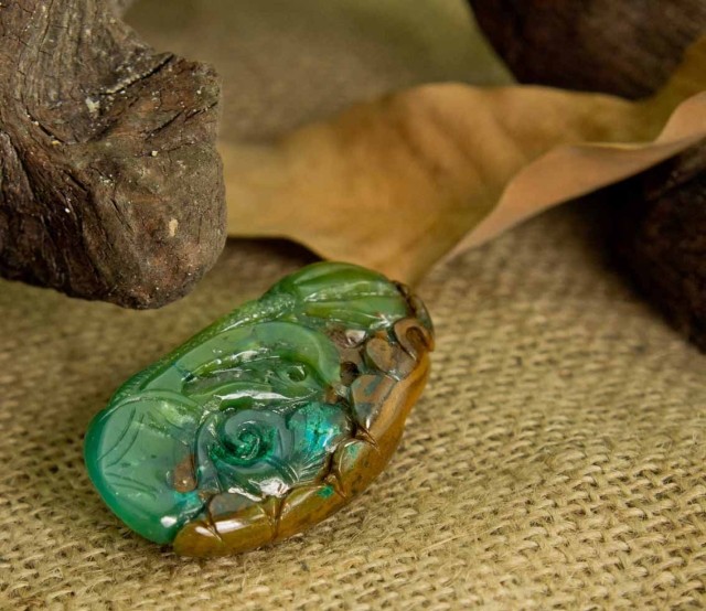 硅孔雀石类似碧玉冰种透光台湾蓝绿宝手把件巧