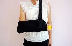 偏瘫上肢康复器材肩关节脱臼肩带肩托肩关节保