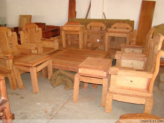越南红木家具 镂空雕草花梨如意沙发十件套 半