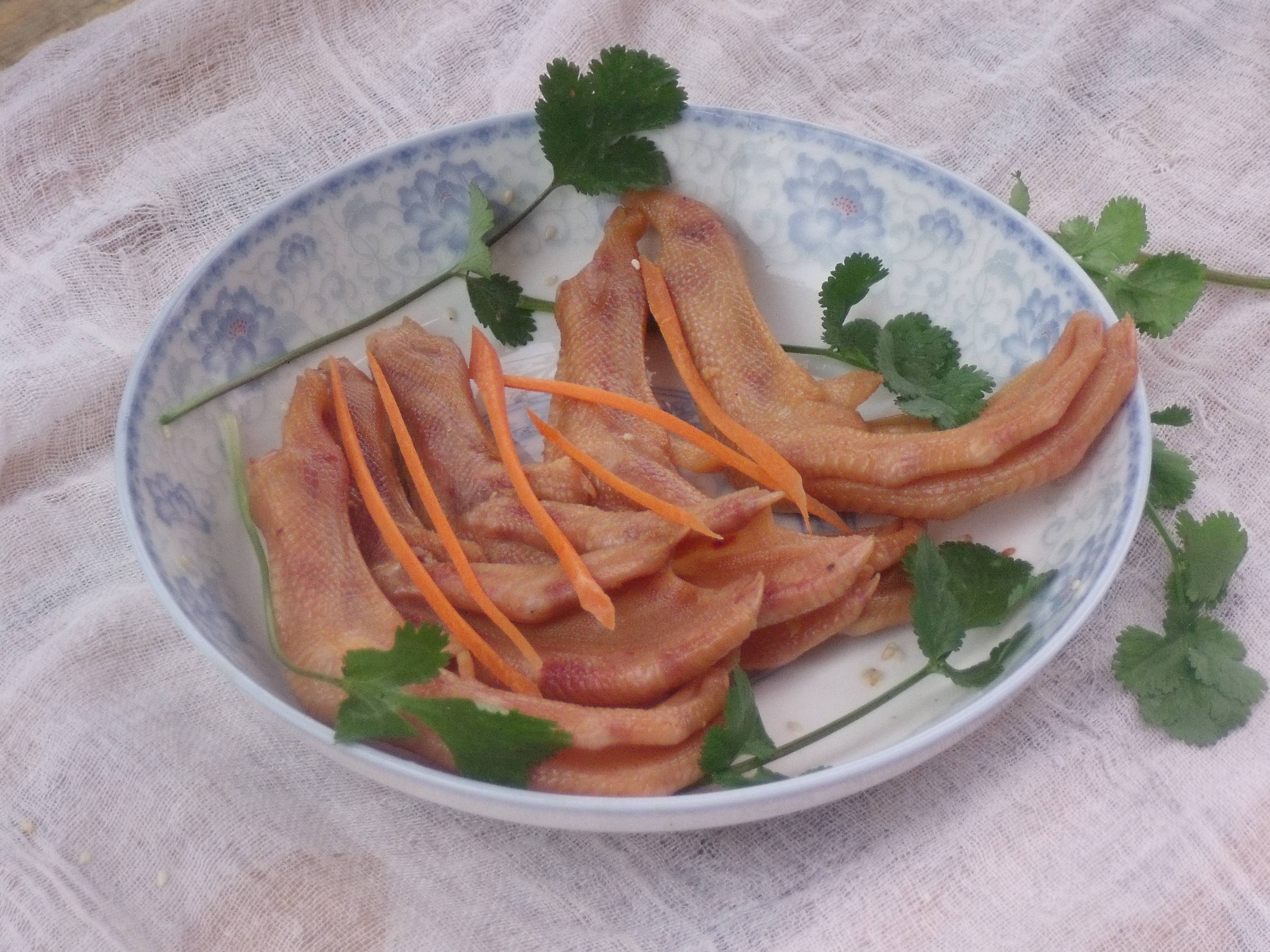 四川特产南充卤鸭脚特价优惠卤味鸭子鸭腿最低