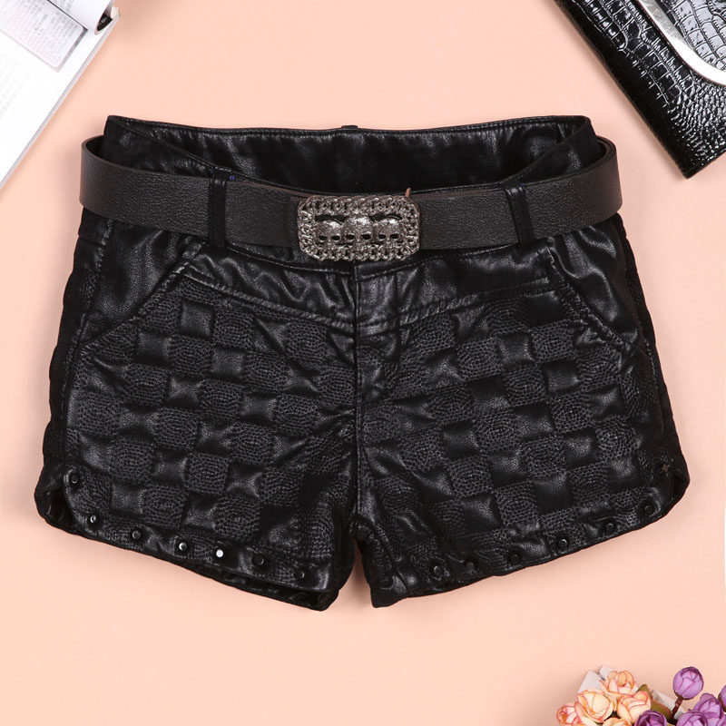 显瘦铆钉PU<em>皮短裤</em>修身<em>冬天加绒</em>靴裤水洗铆钉