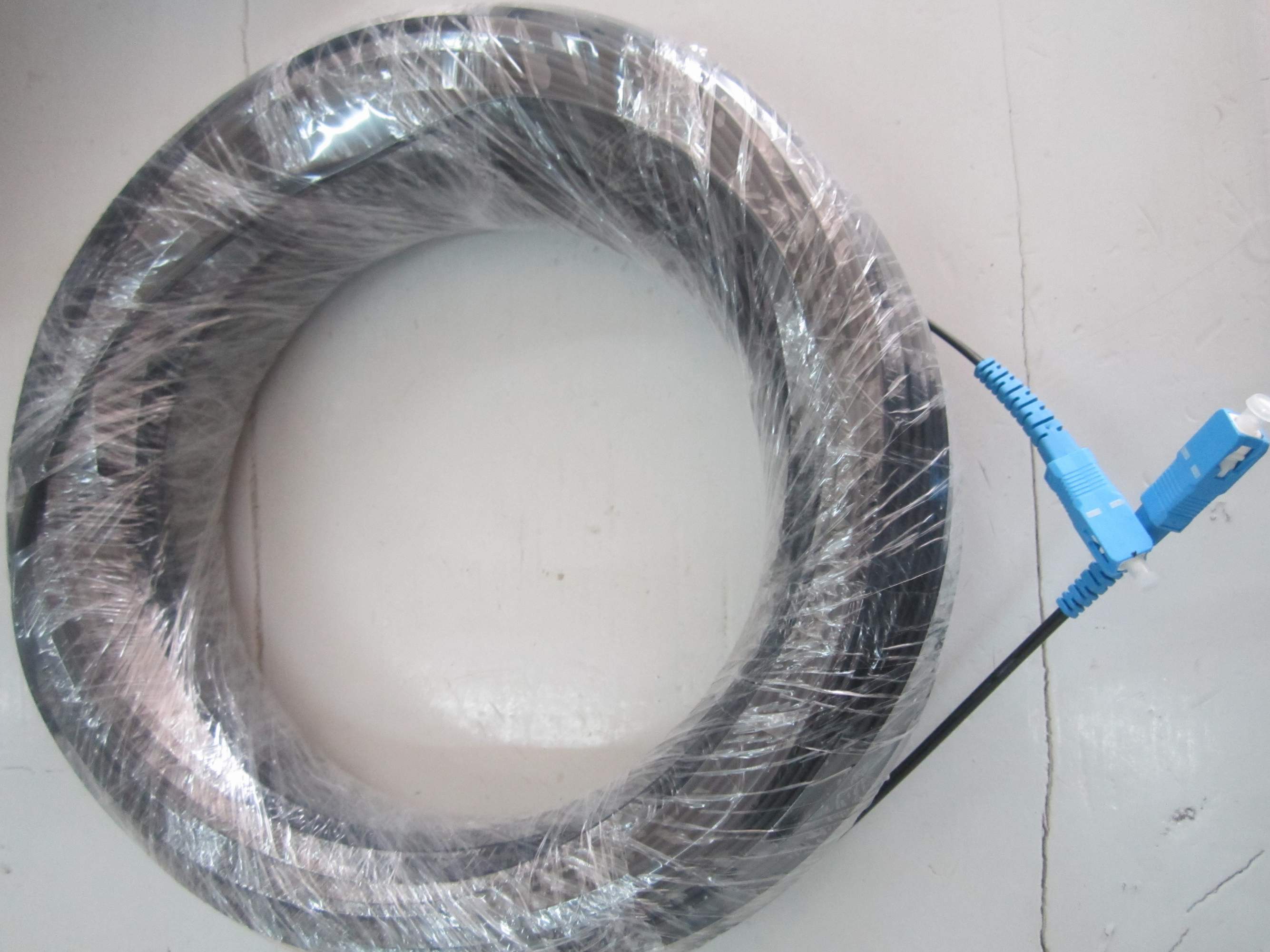 预制成端皮线光缆SC型双头光跳纤(200米段长