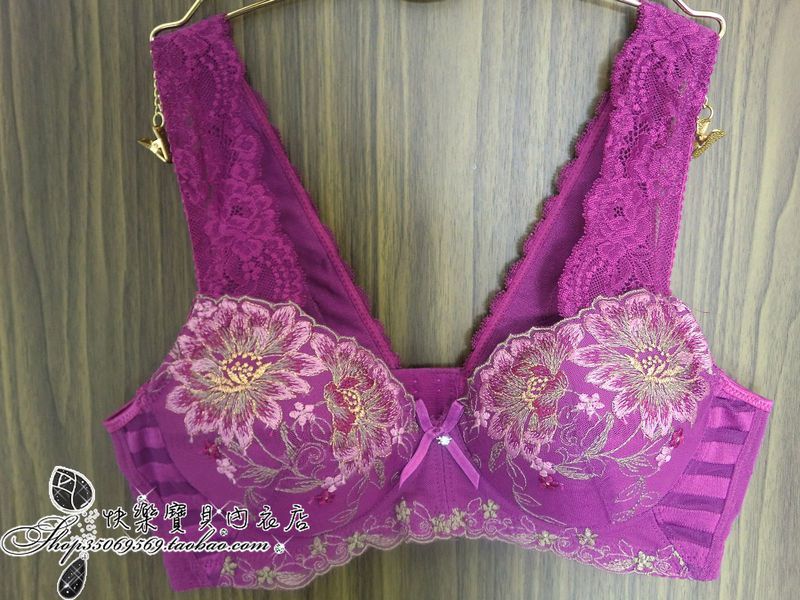 外贸原单韩国<em>无钢托文胸</em> 薄款<em>背心式大码</em>无钢