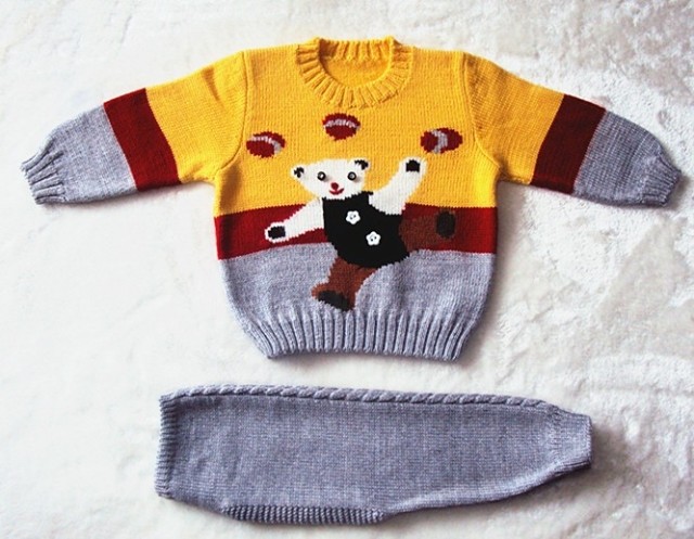 纯手工编织1-2岁儿童毛衣小熊图案婴儿毛衣宝