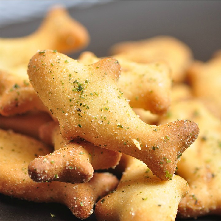 包邮 进口食品零食马来西亚EGO小鱼儿图形饼