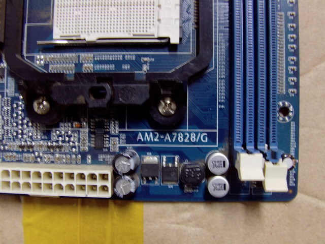 信步海讯AM2-A7828\/G HD3200集成显卡主板