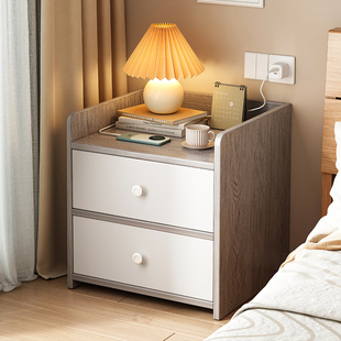 简易床头柜小型简约现代带锁储物柜，家用卧室床边收纳柜子，矮柜靠墙