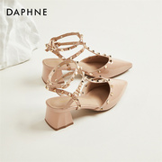 达芙妮Daphne ~时装凉鞋女2023夏季法式铆钉后空尖头粗跟单鞋