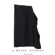 绒暖斯特〓绒+〓特黑色，侧边拉链荷叶摆斜纹坑条羊绒半身裙