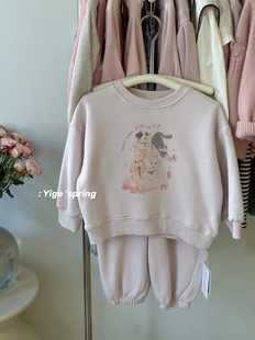 韩国童装以个儿童休闲套装，24春纯棉印花粉色休闲运动卫衣卫裤