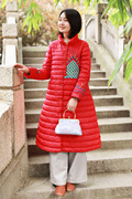 拜年战袍红色中国风轻薄羽绒服，女中长款冬季民族风，刺绣外套白鸭绒(白鸭绒)