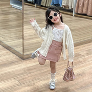 韩系童装2024春装女宝宝套装，软糯女童针织开衫，碎花吊带粉色半身裙