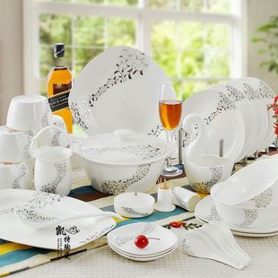 景德镇骨瓷餐具套装家用简约欧式碗碟盘方形组合套装陶瓷饭碗