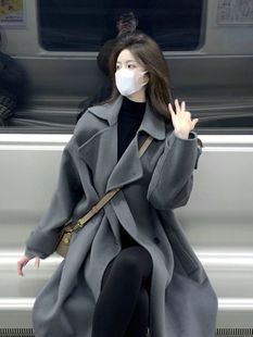 韩系长款灰色呢子大衣女秋冬季高级感赫本风，宽松大码毛呢外套