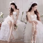 韩版影楼主题可爱甜美少女，风写真礼服艺术照前短后长绑带婚纱
