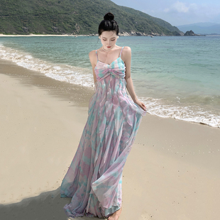 沙滩度假旅游穿搭连衣裙吊带，海边夏季长裙飘逸三亚高腰适合女