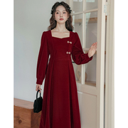 秋季女装新中式复古丝绒红色，回门订婚裙收腰显瘦连衣裙小个子