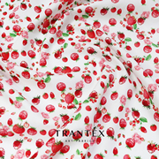 100支长绒棉纯棉印花服装布面料(布面料)连衣裙，清新可爱全棉布料草莓玫瑰