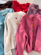 韩系减龄彩虹单排扣圆领宽松针织，开衫早春慵懒风小众粉色毛衣