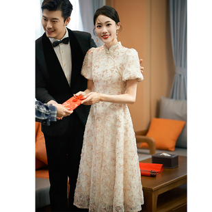 新中式敬酒服新娘高级感粉色蕾丝订婚连衣裙立领小个子回门礼服夏