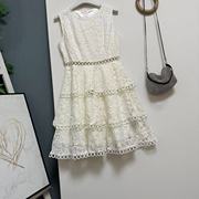 法式重工刺绣蕾丝连衣裙，夏季法式小众，设计无袖露腰连衣裙0113