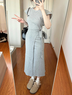 灰色小飞袖系带蝴蝶结t恤连衣裙女夏季设计感小众气质收腰长裙子
