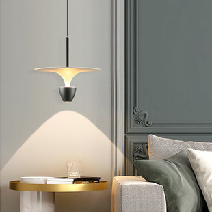 意大利设计风卧室床头，吊灯北欧创意个性，艺术长线吧台飞碟餐厅灯具