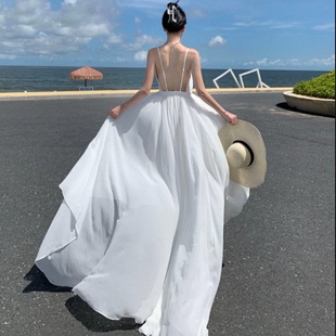 超仙大摆白色吊带裙，露背吊带连衣裙海边度假旅拍拖地长款礼服长裙