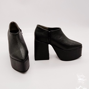 antaina原创店主松糕厚底，鞋蛇皮纹方跟尖头及踝靴超高跟7801