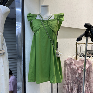 韩国东大门2024夏季韩版通勤净色小飞袖气质，减龄设计感个性连衣裙