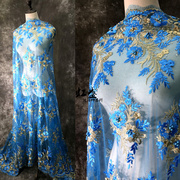 湖蓝天蓝色珍珠烫钻金线重工蕾，丝网纱刺绣花朵面料婚纱礼服布料