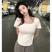 方领短袖T恤女春装韩版2022纯欲风白色修身显瘦不规则上衣ins