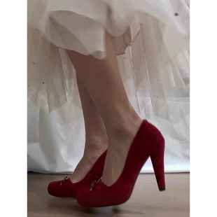 法式复古红色高跟鞋女2024年婚鞋粗跟单鞋，浅口鞋子蝴蝶结女鞋