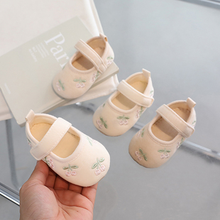 婴儿鞋0-1岁春秋季3-6-9个月女宝宝公主鞋，透气新生儿汉服不掉棉鞋