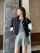 smol圆领短袖外套女秋季穿搭高级感小个子休闲时尚，超好看灰色上衣