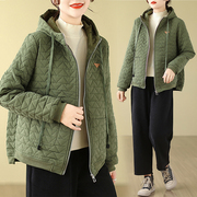 冬季菱格棉服女2023年韩版大码，宽松时尚小个子棉衣连帽短外套