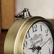 闹钟卧室静音创意家用钟表摆件，桌面时钟美式复古客厅小型台式座钟