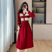 法式红色针织拼接连衣裙，秋冬女2023设计感收腰显瘦假两件长裙