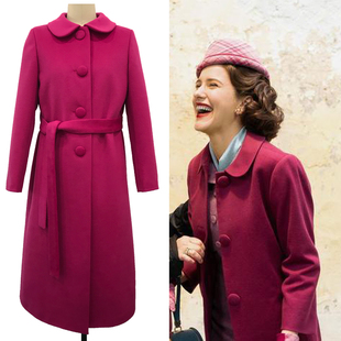 麦瑟尔夫人第二季玫粉色大衣，中长款修身腰带气质复古淑女