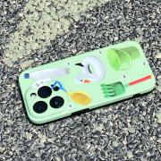 山七开ins拼贴画风可爱沙滩天鹅适用于苹果15pro Max薄荷绿手机壳iphone1413promax12