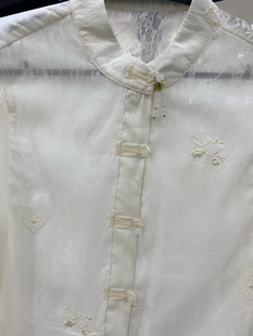 刺绣钩花蕾丝衫女立领，衬衫米白衬衣