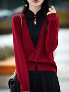 中国风新年红色假两件羊绒，开衫女旗袍领针织，毛衣内搭打底盘扣外套