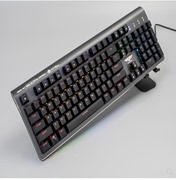 新贵GM391全防水悬浮插拔轴机械有线键盘红外轴104键炫光电竞游戏