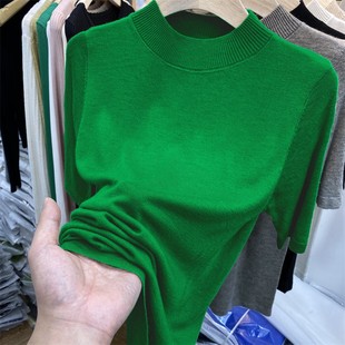 2024秋季半高领打底衫女修身绿色中袖针织衫薄款内搭五分袖上衣薄