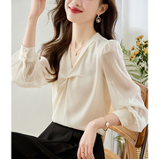 褶皱v领纯色雪纺衫女长袖，2024春秋韩版设计感职业装衬衫上衣