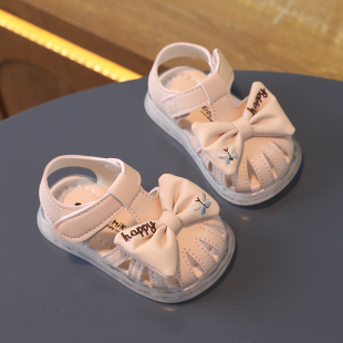 女宝宝夏季凉鞋软底0一1-2岁婴儿学步鞋，防滑夏天透气包头公主鞋子