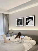 赫本卧室装饰画桌面摆画现代简约高级感黑白沙发背景墙壁画床头画