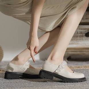 法式玛丽珍鞋女2022夏季复古圆头水钻水晶白色厚底小皮鞋单鞋