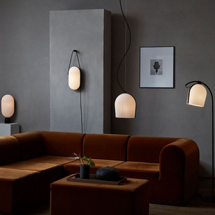 北欧丹麦吊灯设计师台灯落地灯，现代时尚餐厅吧台，卧室床头创意灯具