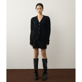 ys秋冬韩版复古高级黑色，针织套装女钉钻单排扣v领毛衣包臀裙